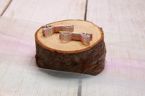Pink and Green Festive Clips