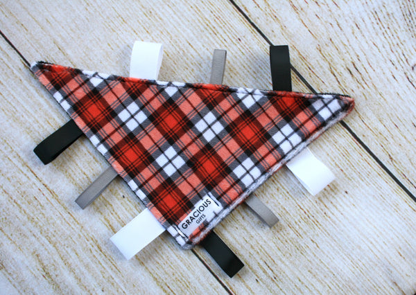 Red and White Plaid Triangle Crinkle